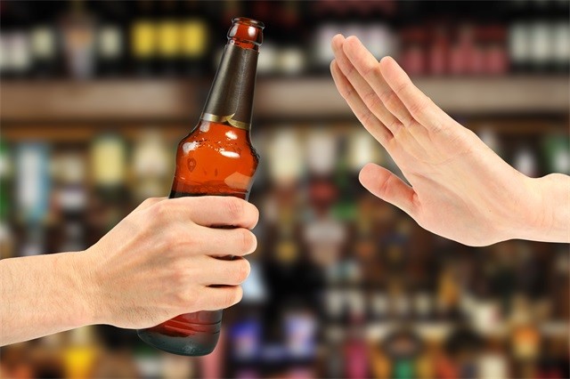 高血壓、喝酒、飲酒-康興醫(yī)療器械官網(wǎng)